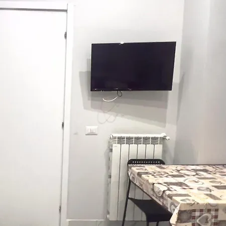 Diego Hause Duomo Neapel
